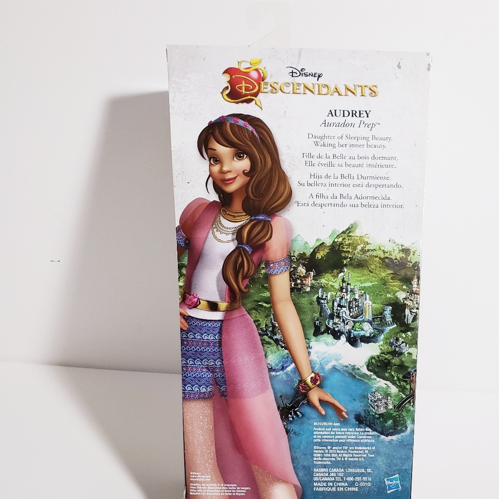 ❌SOLD❌NWT, Disney Descendants Auradon, Audrey - Picture 2 of 7